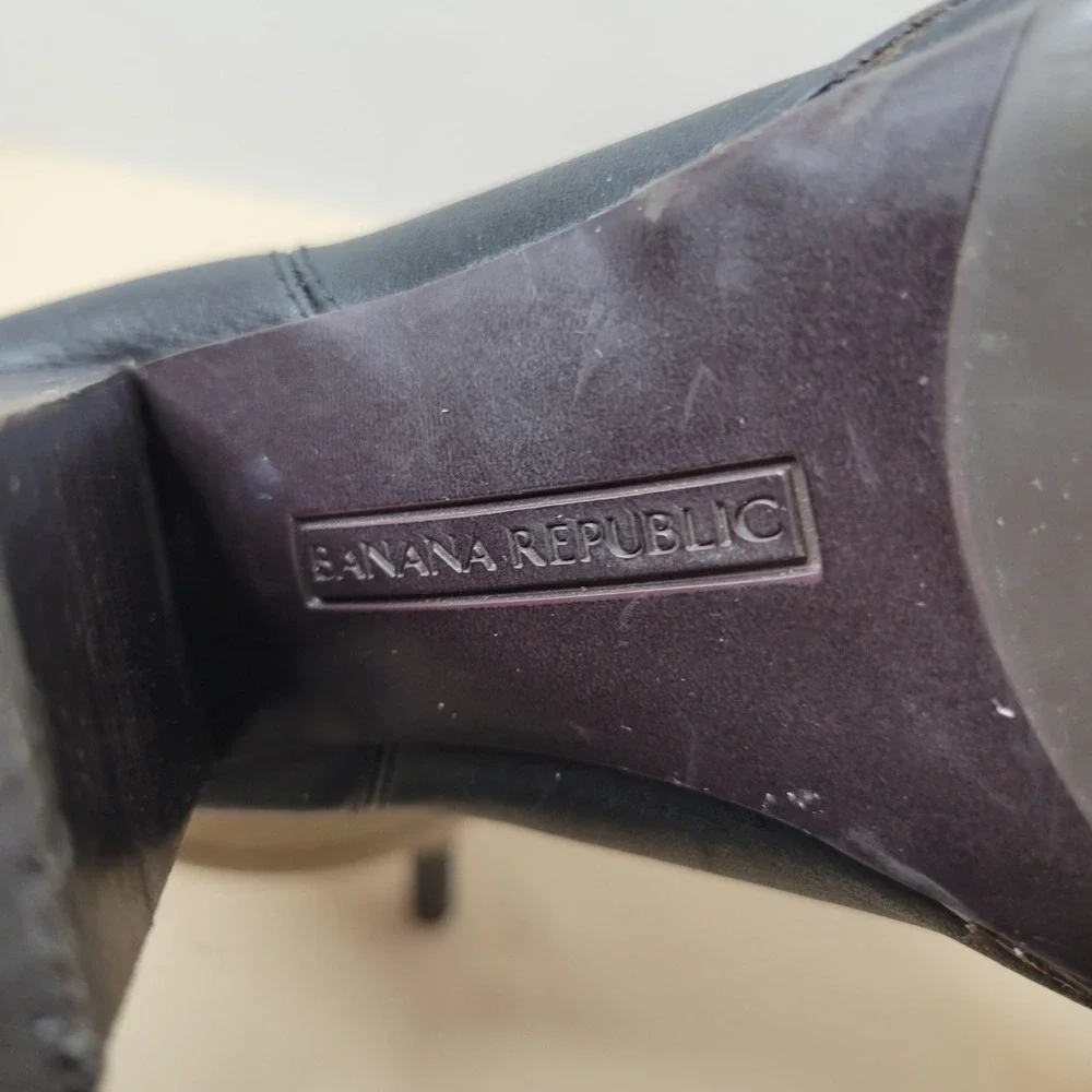 Banana Republic Black Pebbled Leather Mid Calf Block Heel Boots Womens 7.5 M